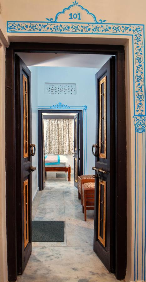 Castle Pichola Hotel