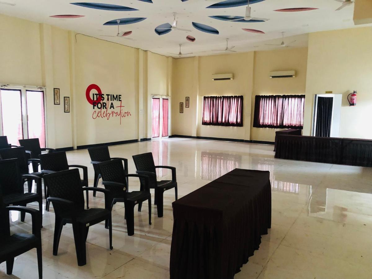 Grand Bhaagwat - Selling Of The Year - Beautifull Rooftop Terrace