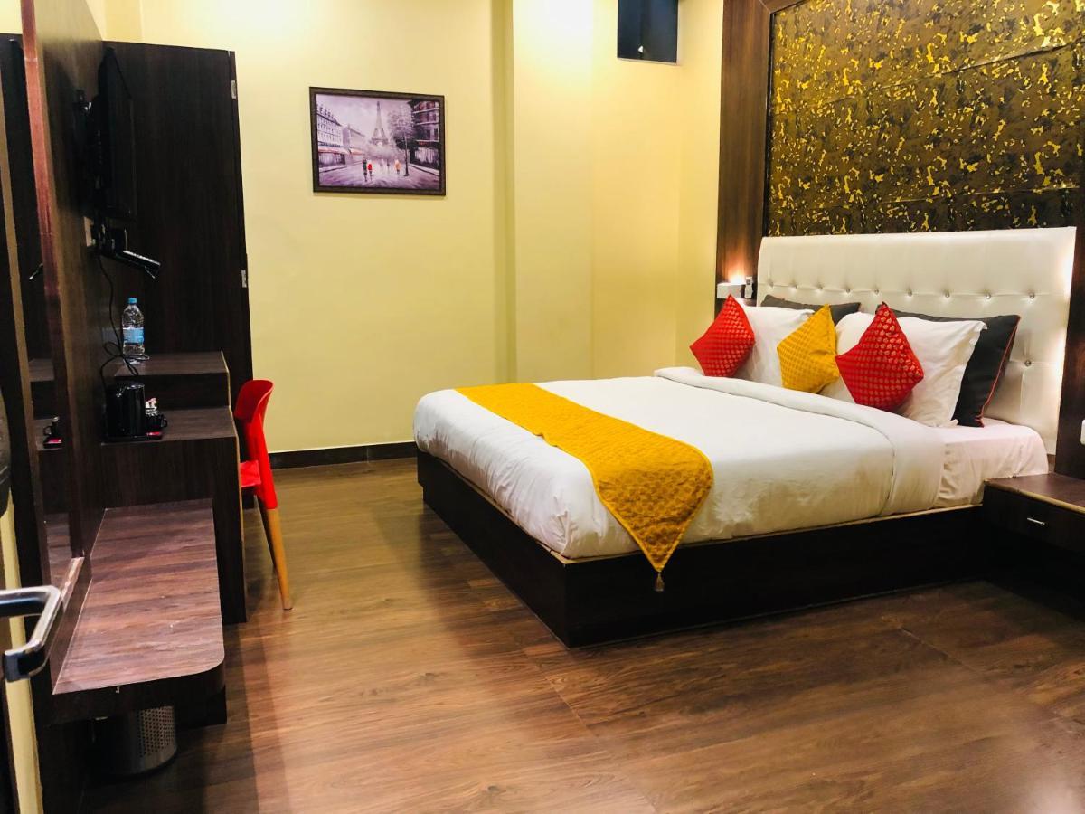 Grand Bhaagwat - Selling Of The Year - Beautifull Rooftop Terrace 4* Udaipur