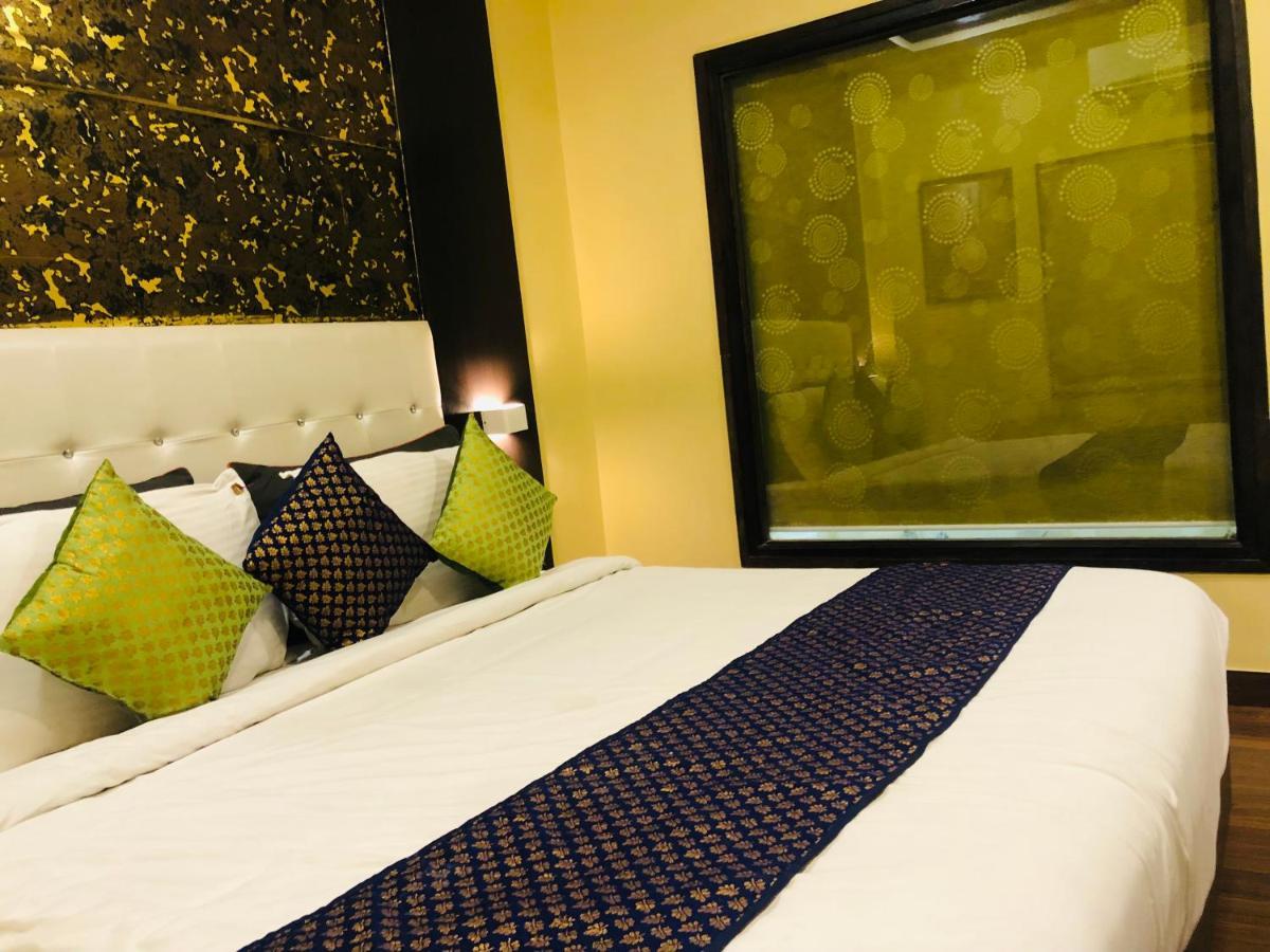 Grand Bhaagwat - Selling Of The Year - Beautifull Rooftop Terrace Hotel Udaipur