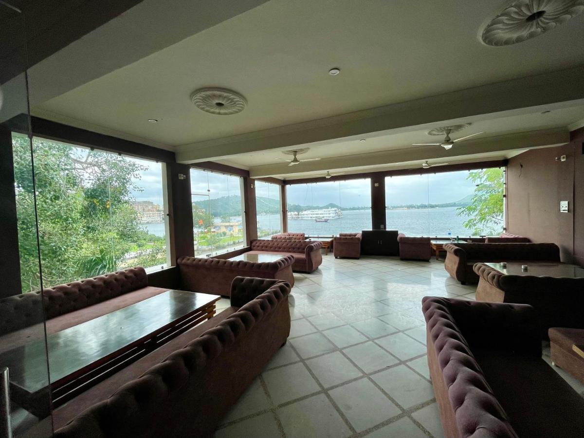 Hotel Lakeside Udaipur