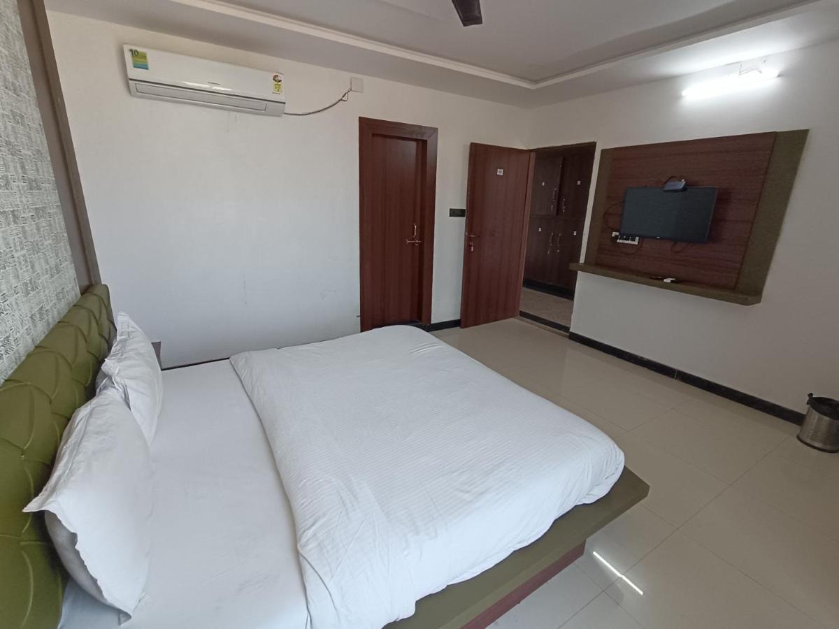 Laakhan By Ghumo Hotel 4*