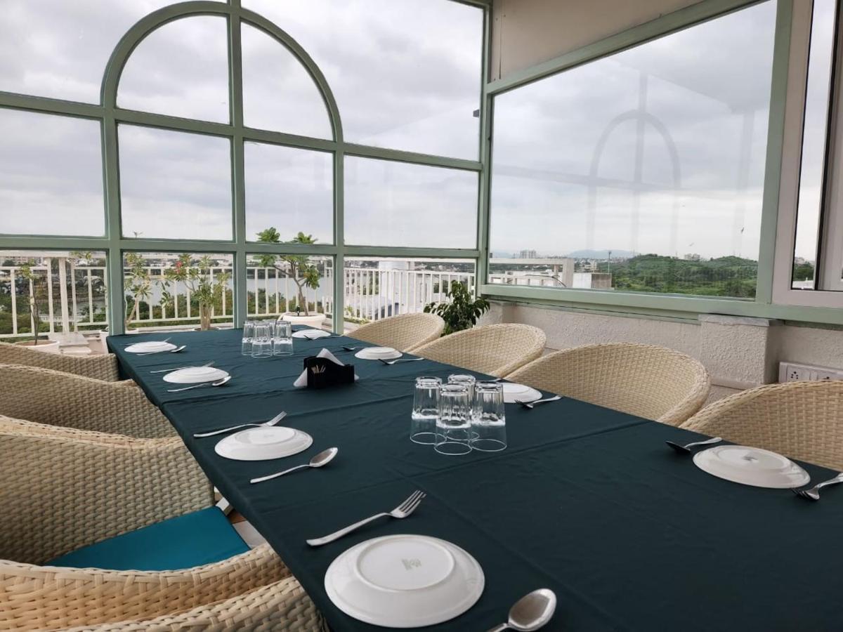 Belle Vue Hotel 3*