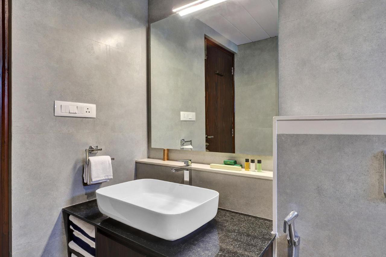 Villa Stayvista'S Tryst With Valleys - Hill-View Villa With Private Pool, Jacuzzi & Games Room Udaipur