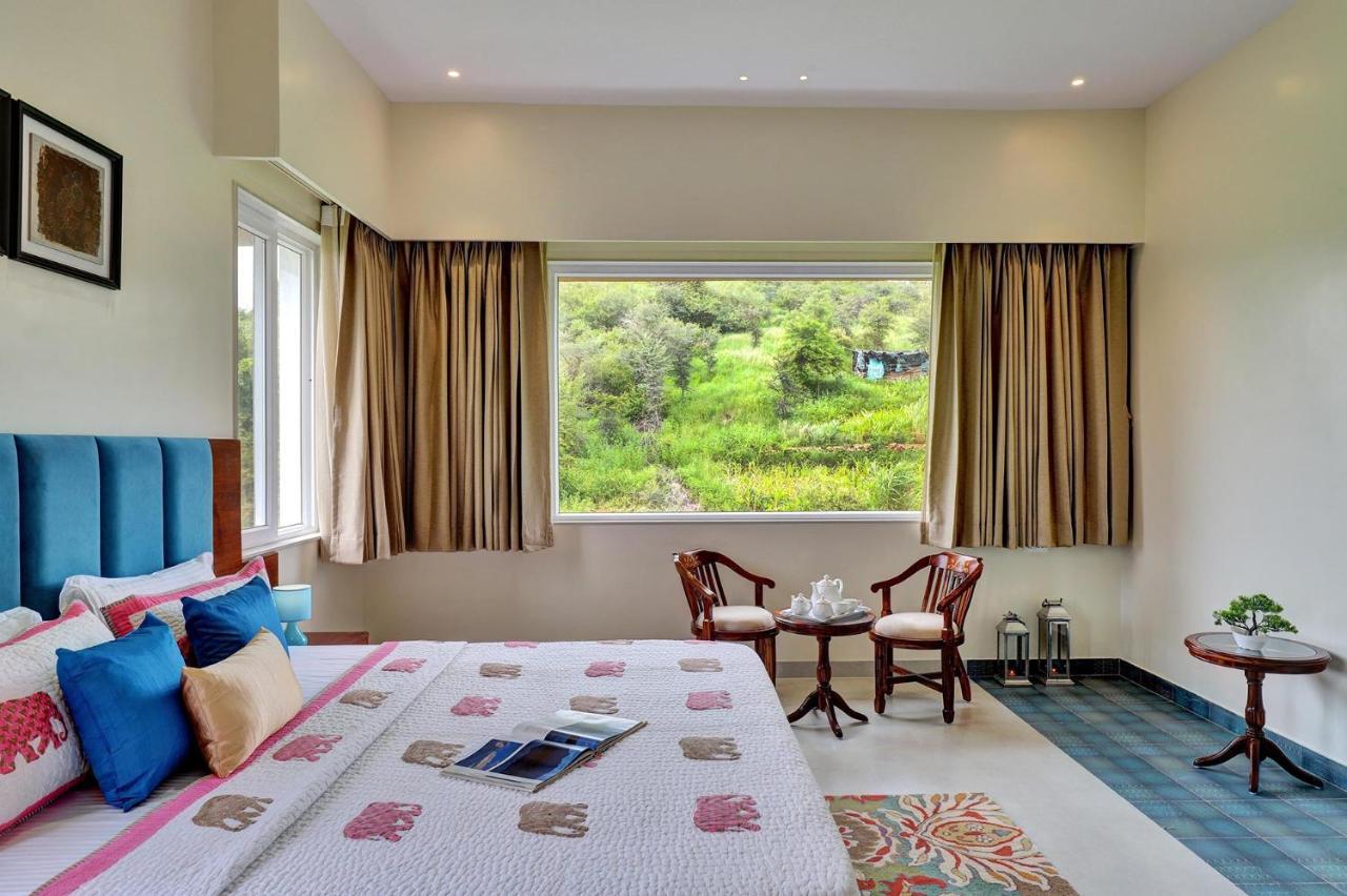 Stayvista'S Tryst With Valleys - Hill-View Villa With Private Pool, Jacuzzi & Games Room Villa Udaipur