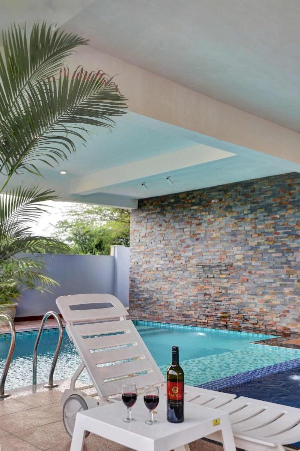 Stayvista'S Tryst With Valleys - Hill-View Villa With Private Pool, Jacuzzi & Games Room Udaipur