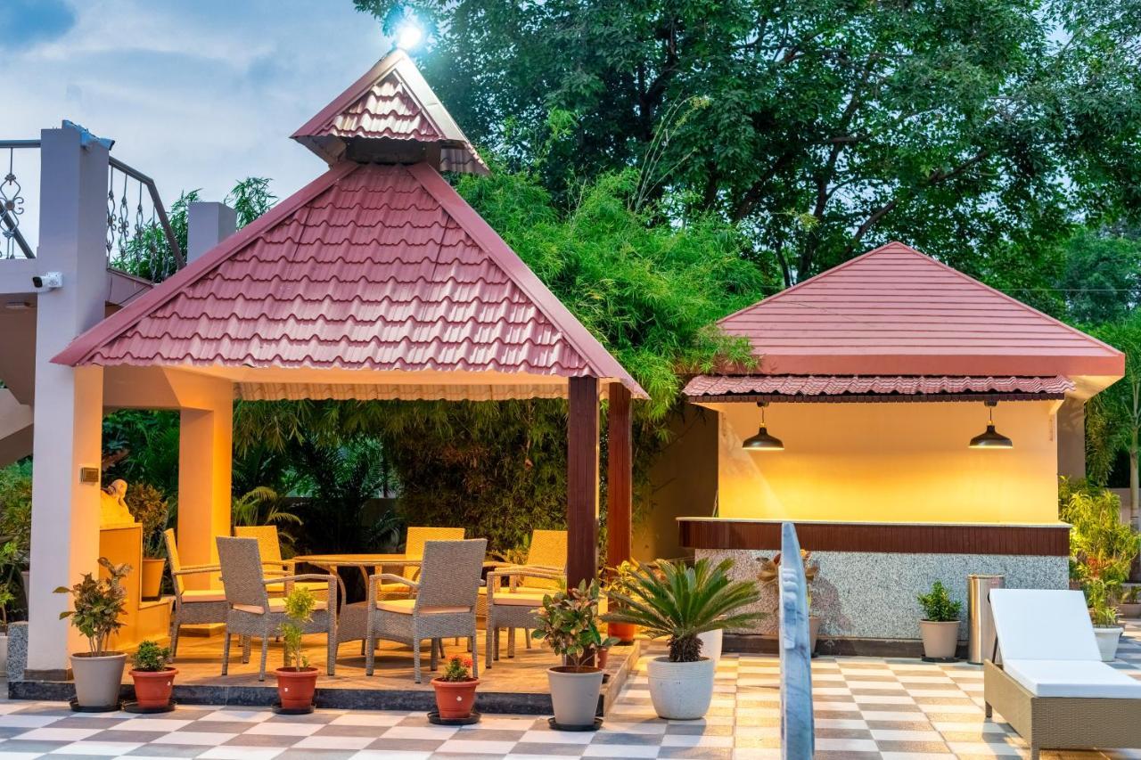 Resort Mountain Creek Udaipur