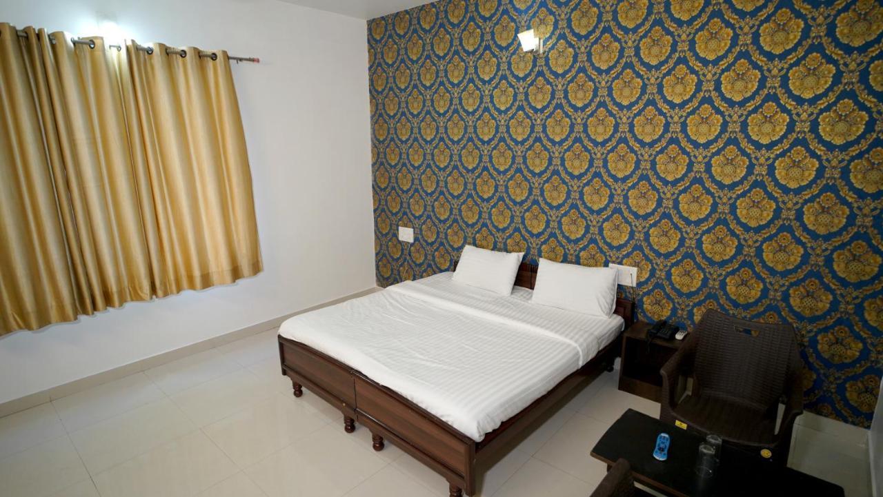 Resort Badam Palace