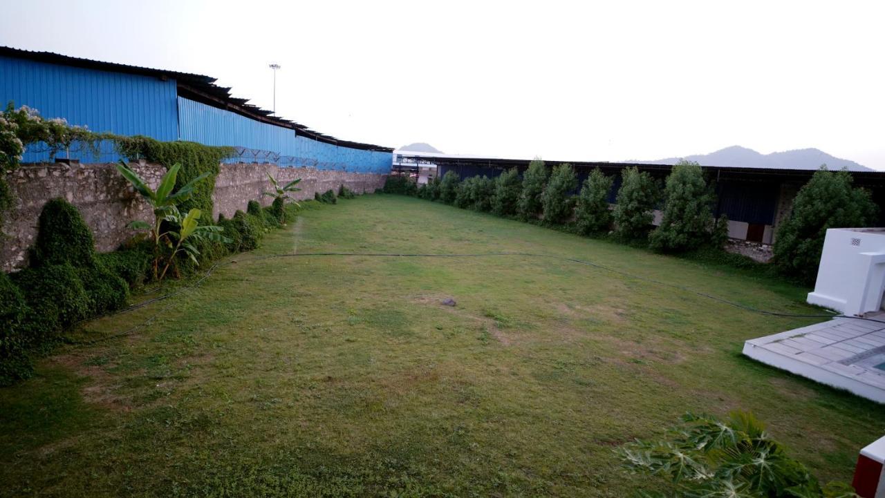 Badam Palace *