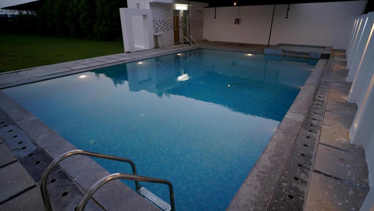 Badam Palace Resort
