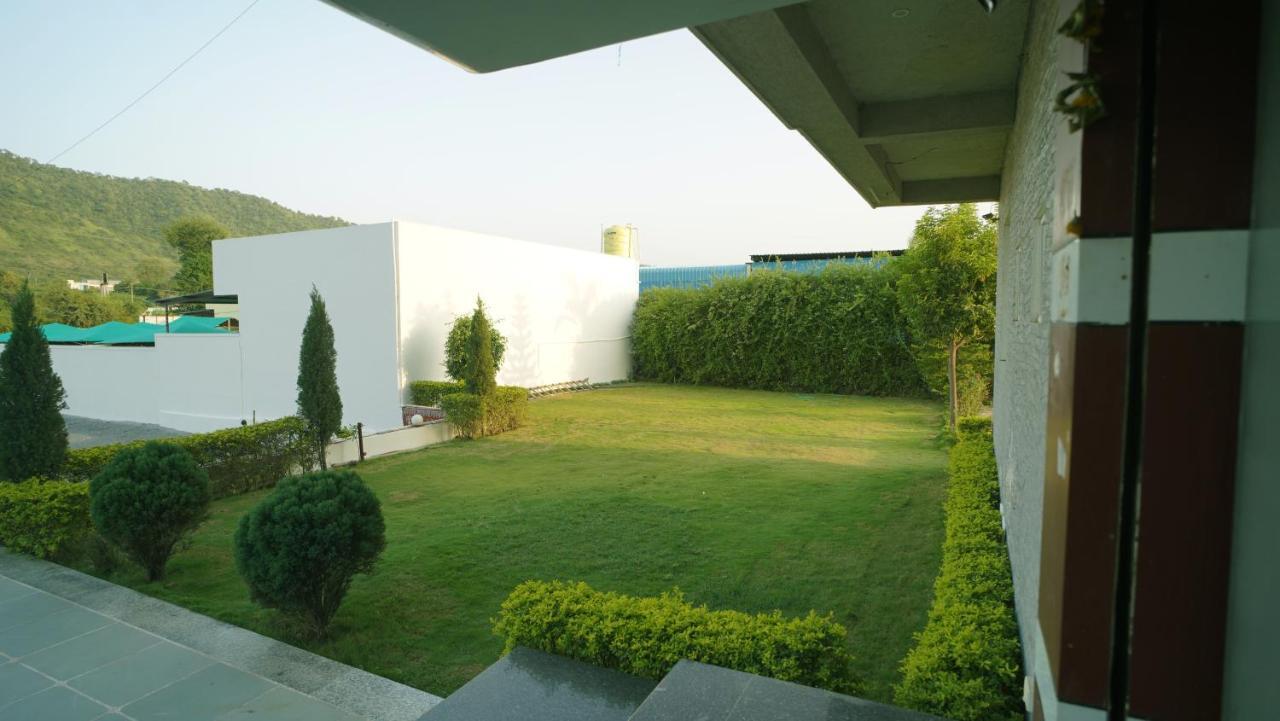 Badam Palace *