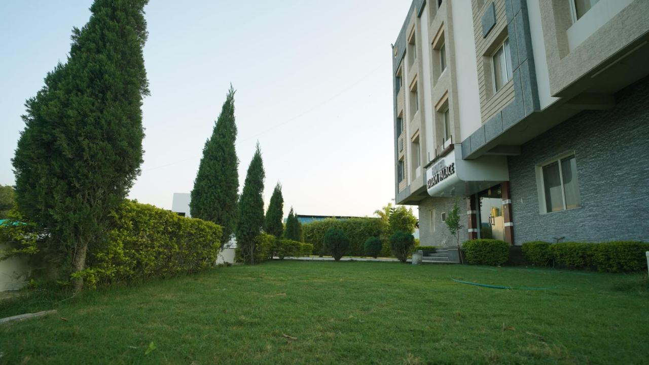 Resort Badam Palace
