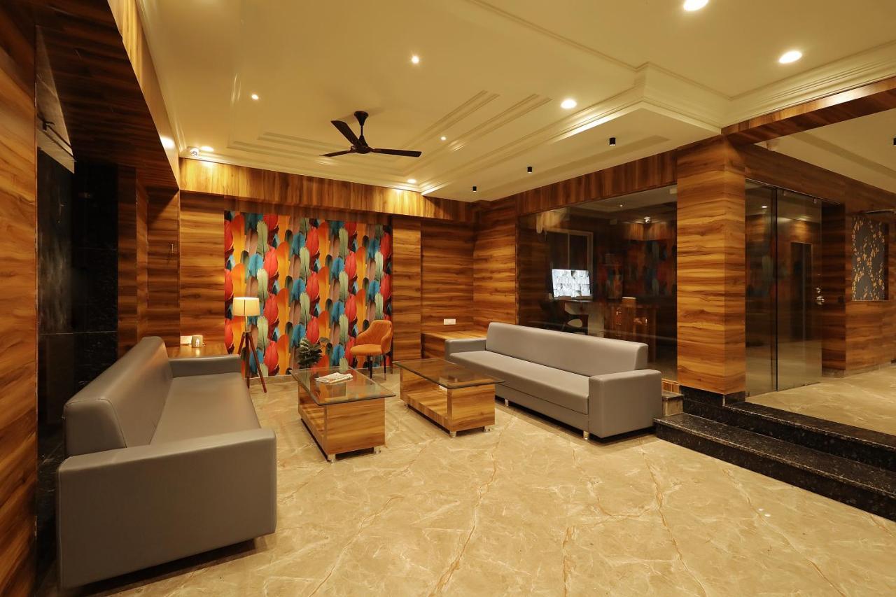 Sparkle Just 400 Meters From Railway Station Hotel Udaipur