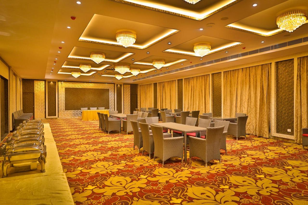 Swarnagarh Nature Retreat & 4* Udaipur