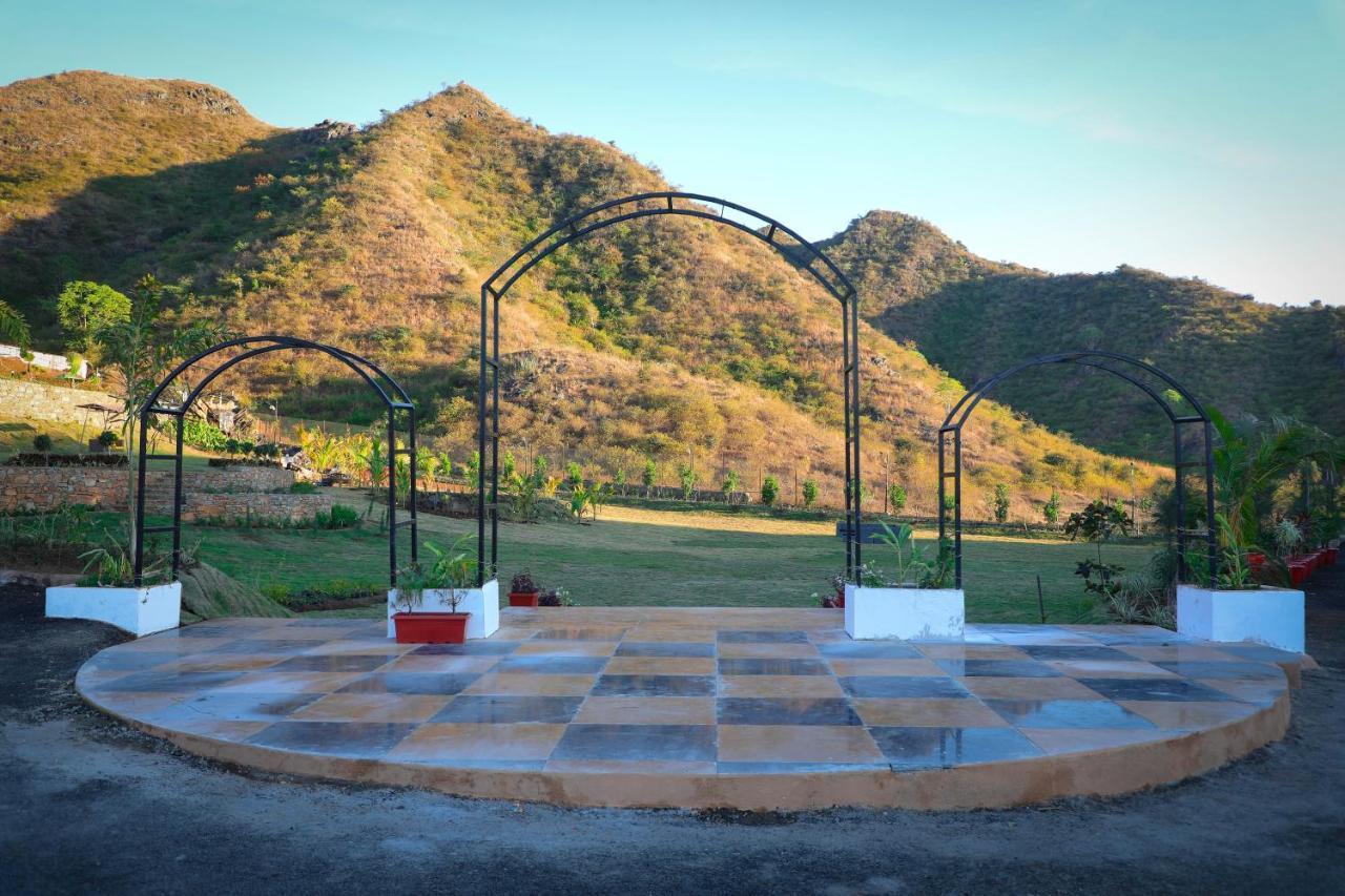 Swarnagarh Nature Retreat & 4*