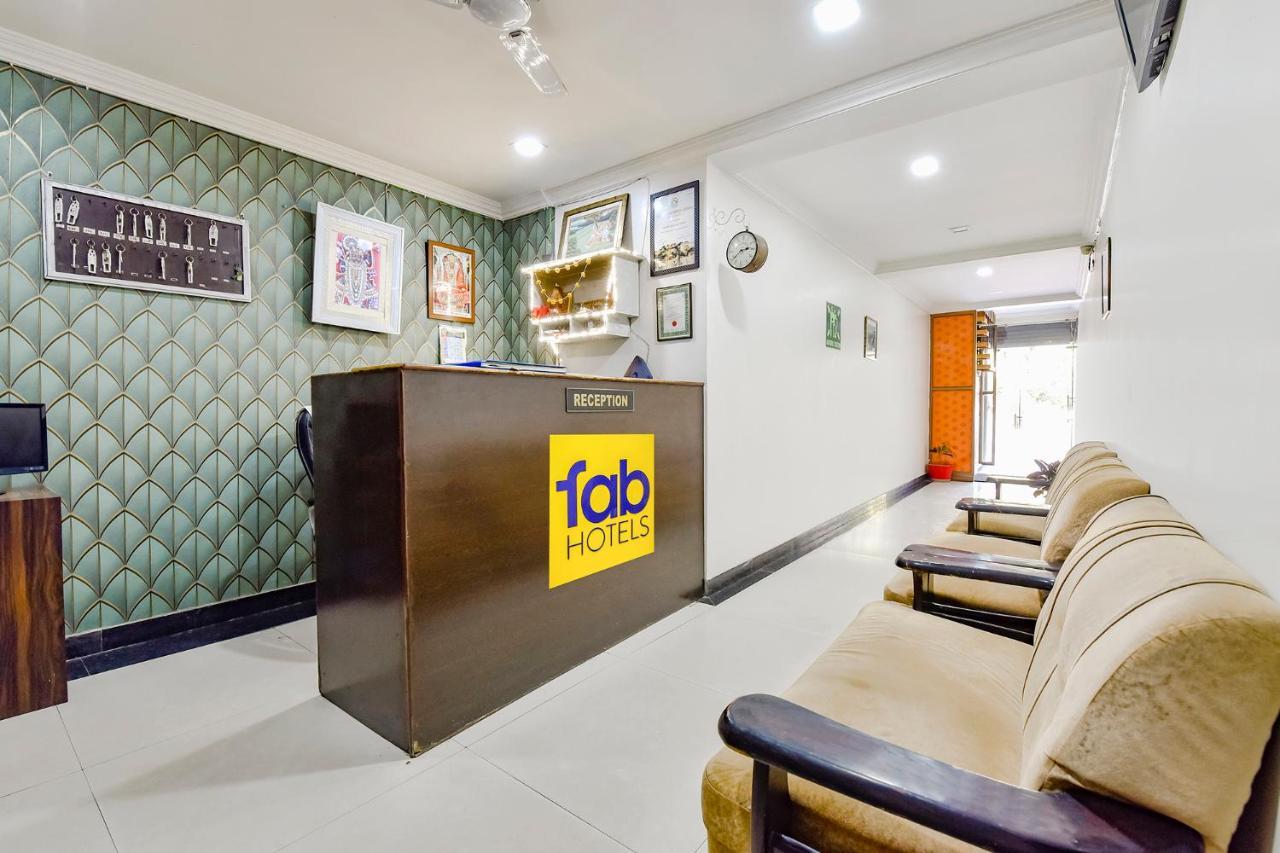 Hotel Fabexpress Golden Wings