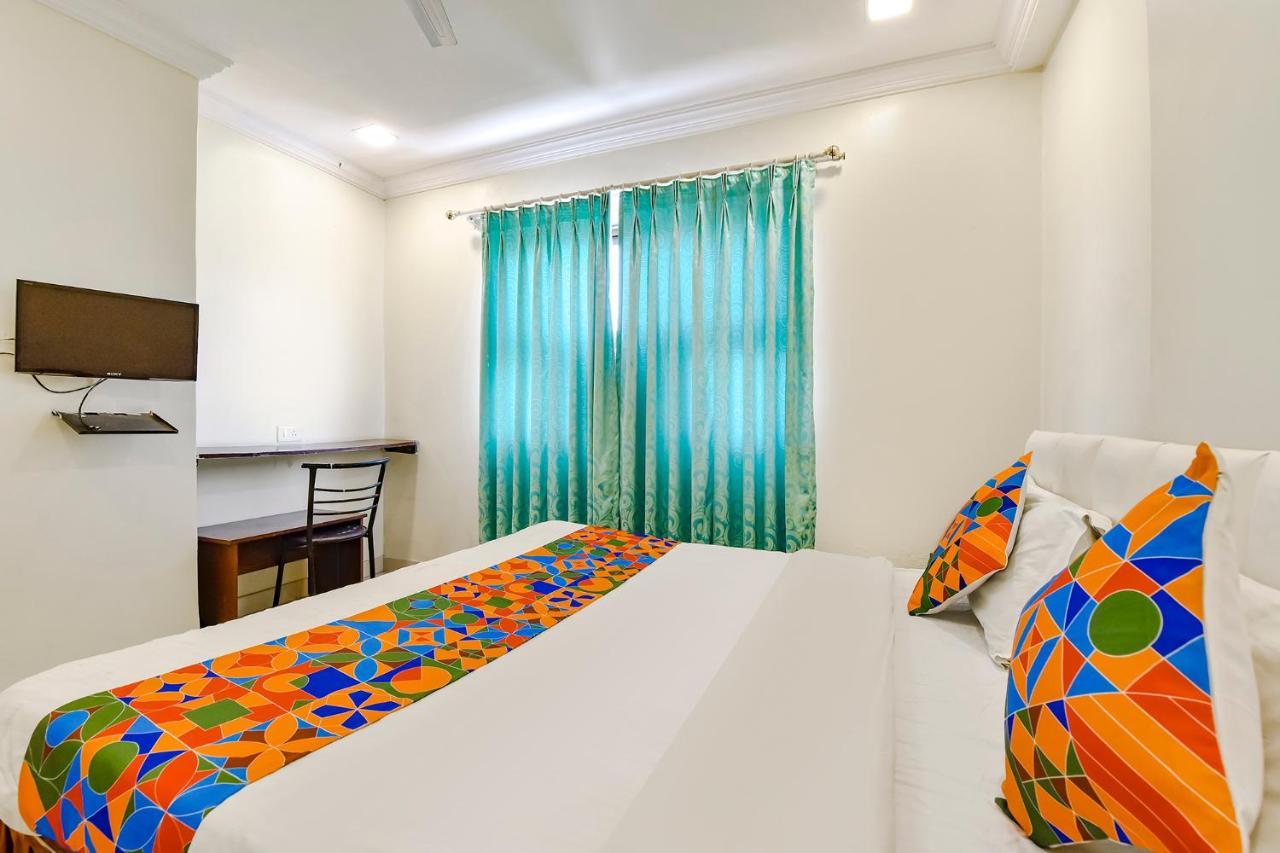 Hotel Fabexpress Golden Wings 3*