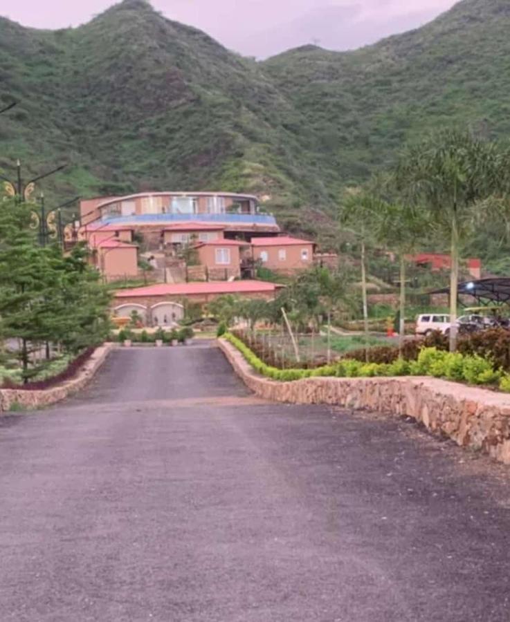 Resort Swarnagarh Nature Retreat & Udaipur