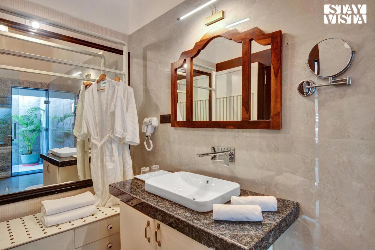 Villa Stayvista's The Earthen Boutique - Escape With Spacious Pool, Terrace, Lawn & Indoor-outdoor Games *