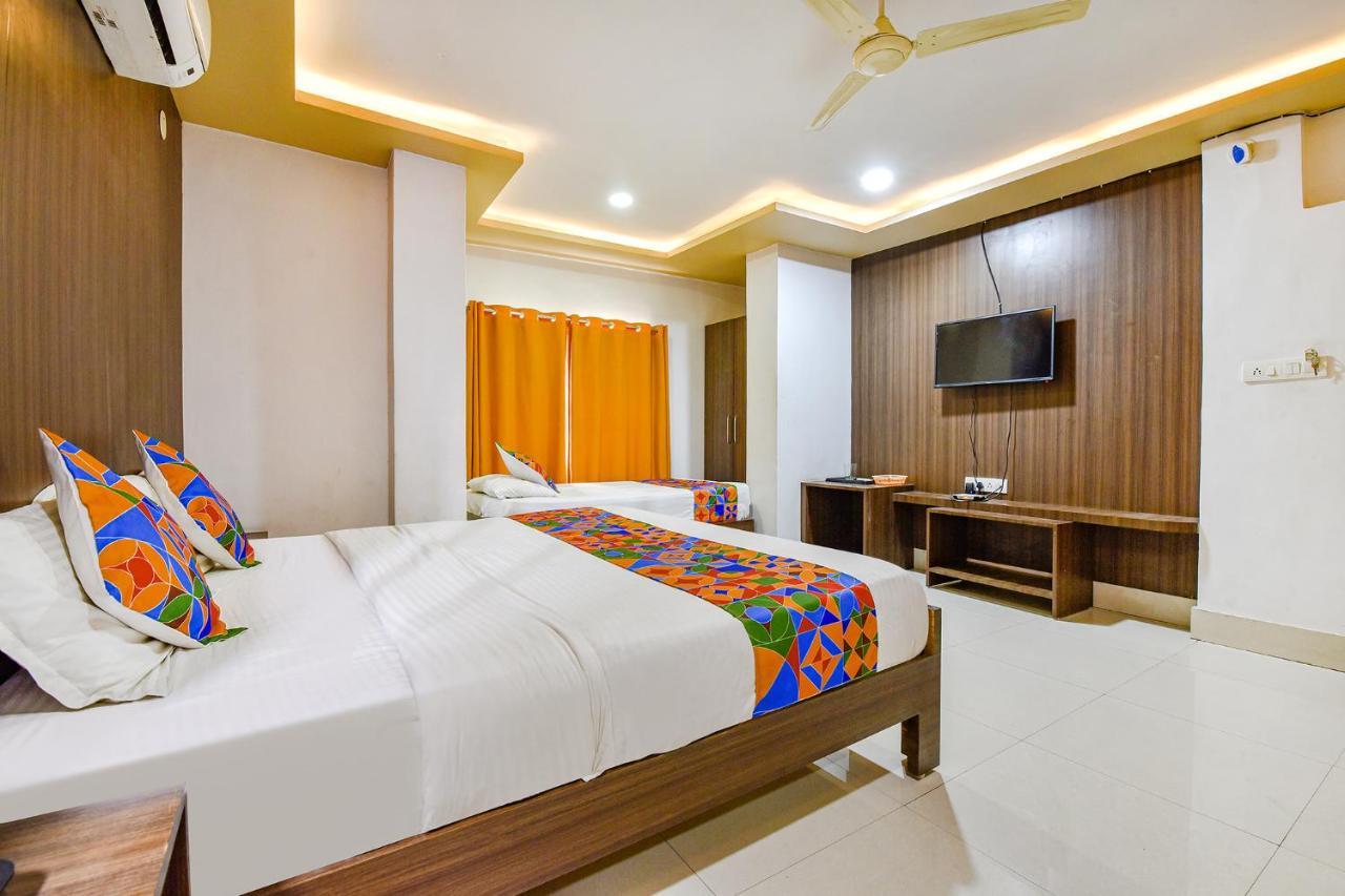 Fabhotel Tak Inn