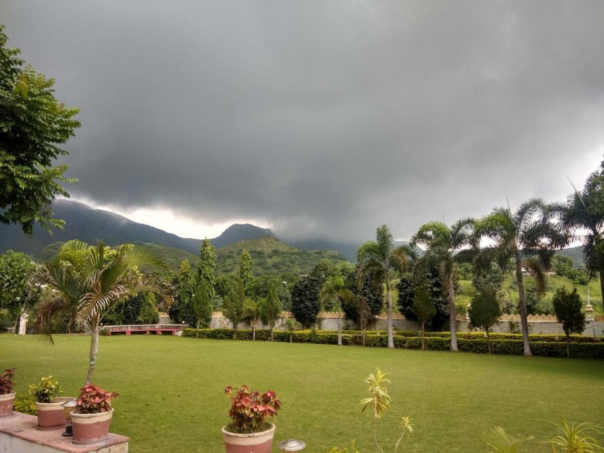 Resort Meera Valley By Nexottel Udaipur