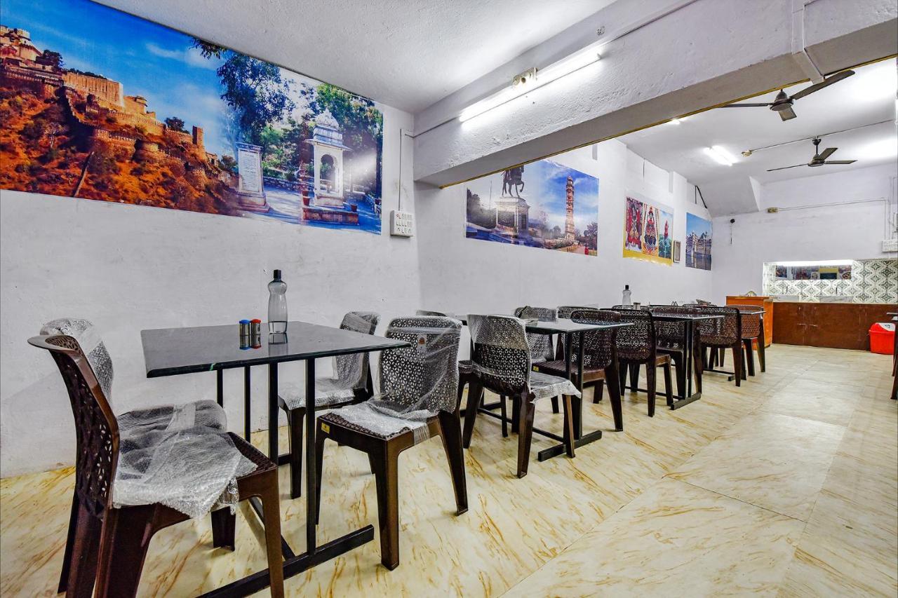 Hotel Fabhotel Tak Inn 3*