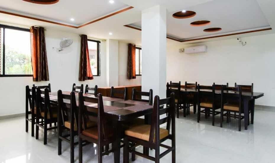 Meera Valley By Nexottel 3*