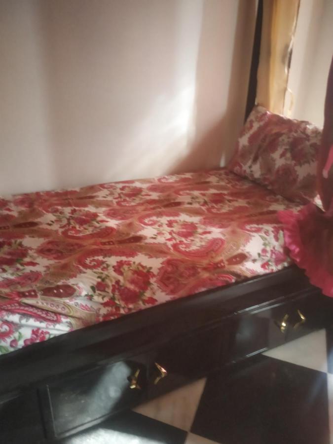 Lakshmi Darshan Gokhada , Stay, And Complete Family Sojourn Udaipur