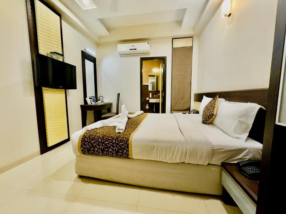 Narayana - Corporate And Family In The