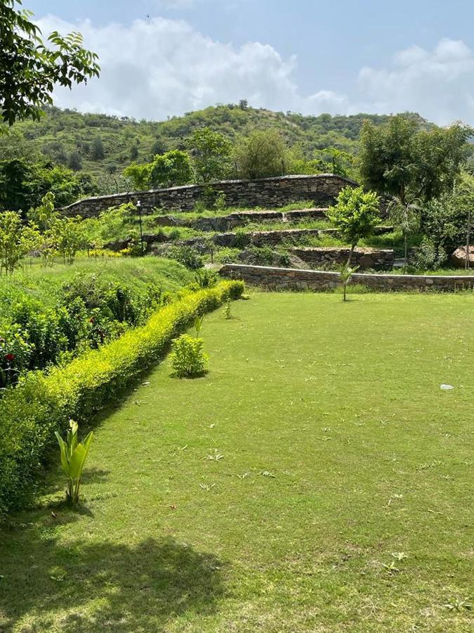 Hotel Molshri Farms Homestay *