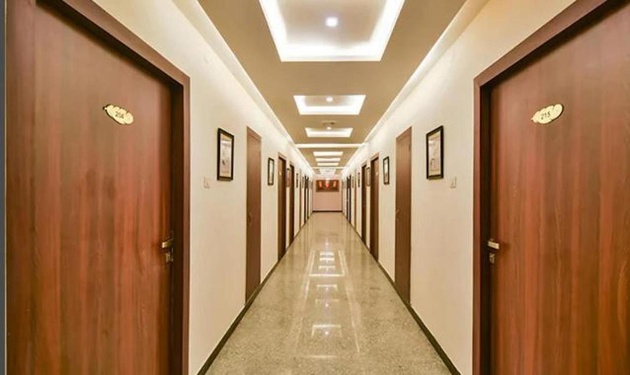 Fabhotel Prime Golden Feather 2* Udaipur