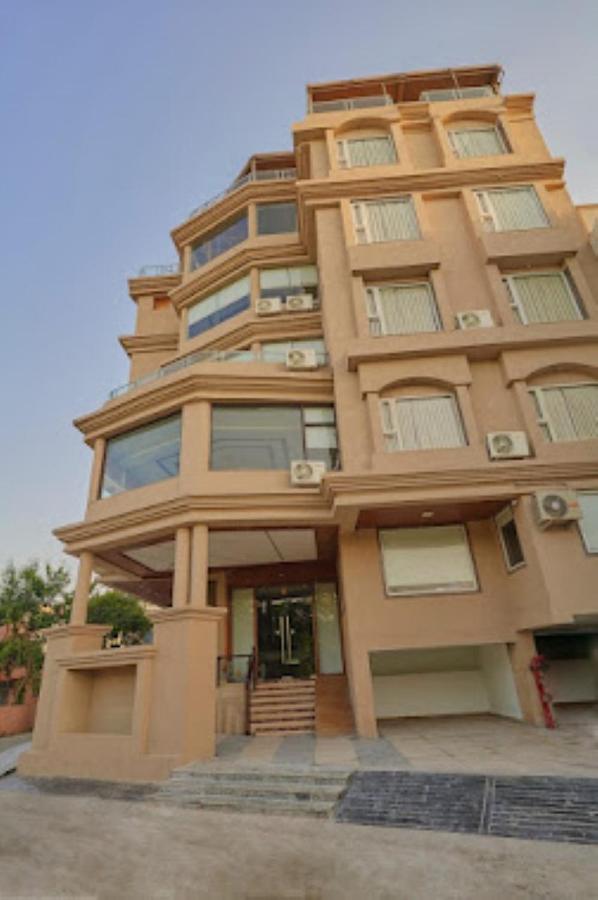 Gyangarh 3*