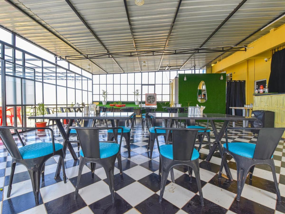 Maanvad Garh - V One Pride By Noww Hotel 3*