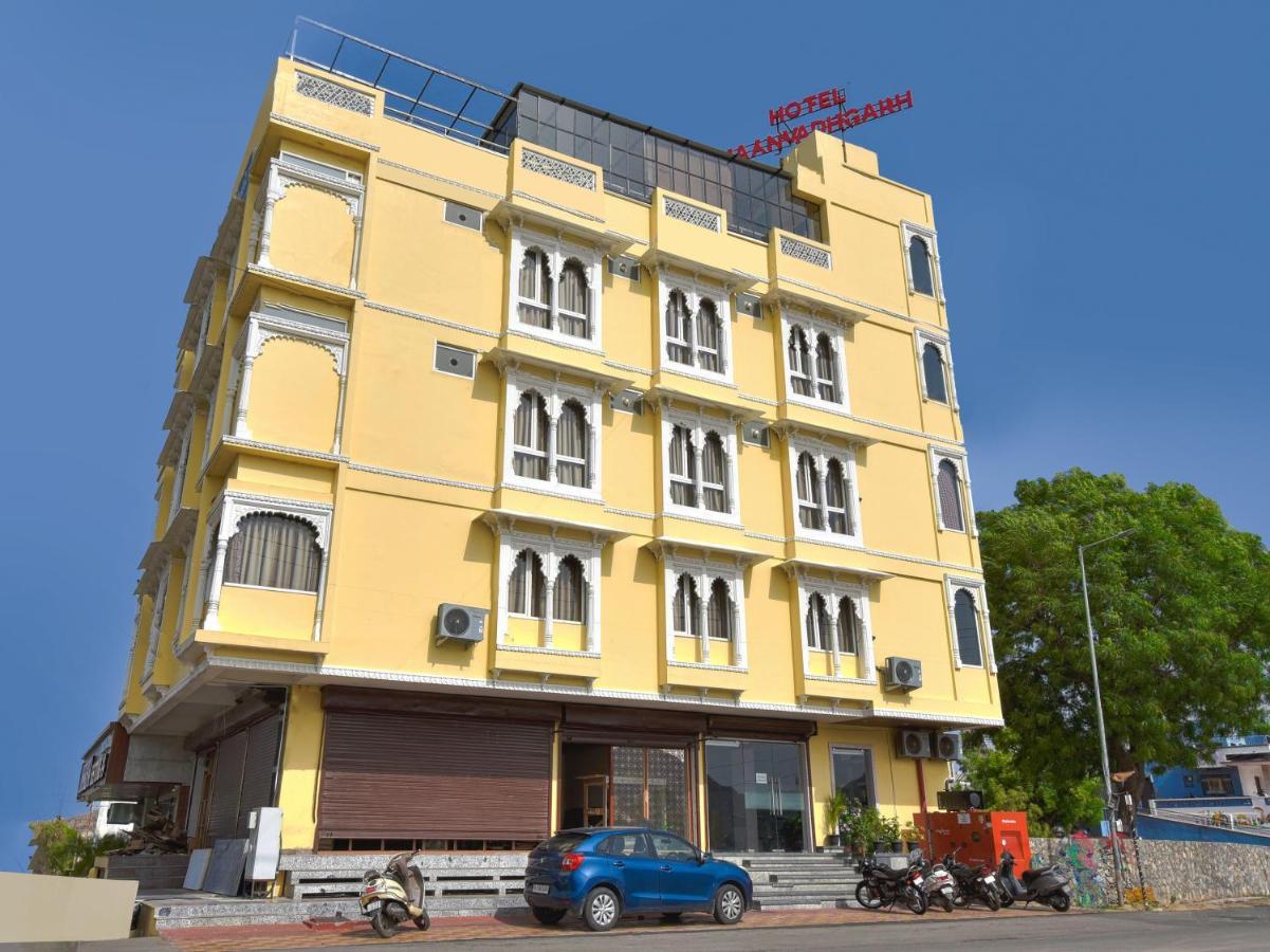 Hotel Maanvad Garh - V One Pride By Noww
