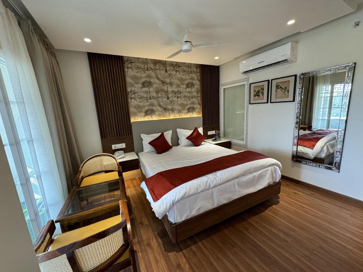 Hotel Sky By The Lazy Host 4*