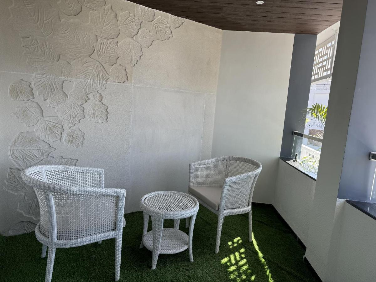 Sky By The Lazy Host Hotel 4*
