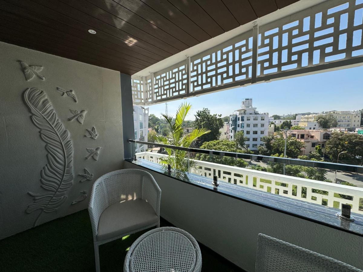 Hotel Sky By The Lazy Host 4*
