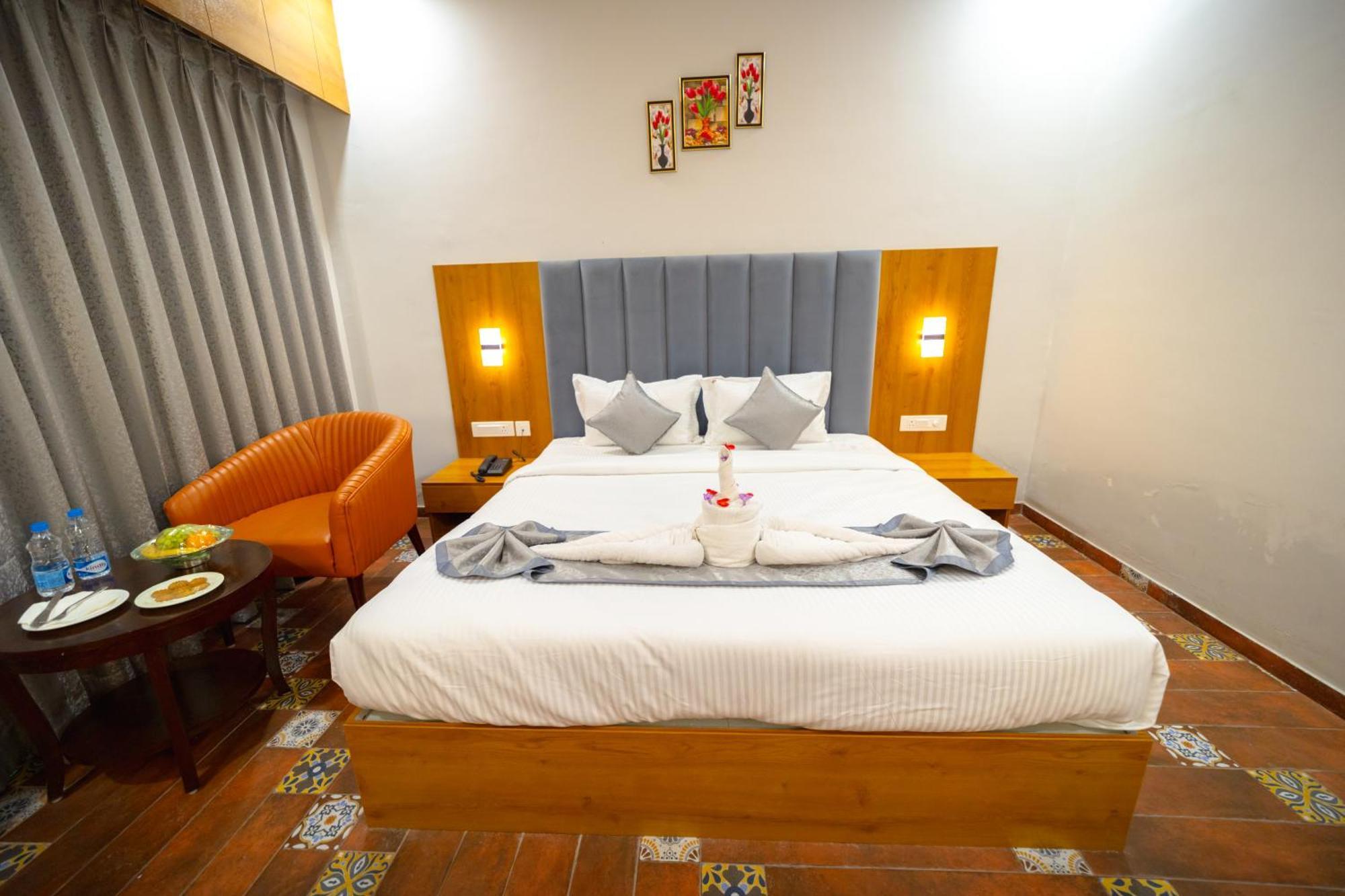Resort Gold Nest Rubystone Heritage