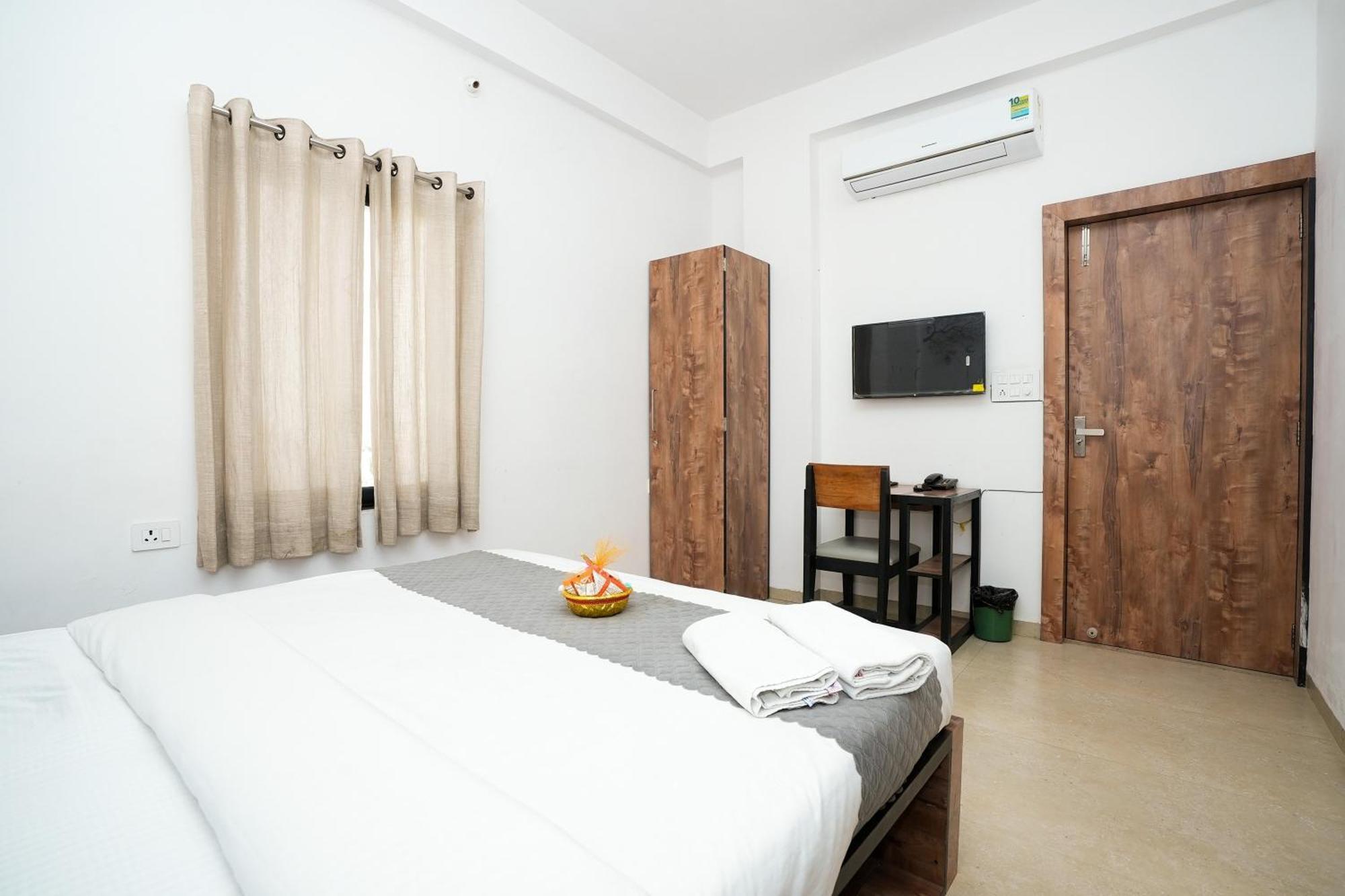 Antra By Ashoka Group Hotel *