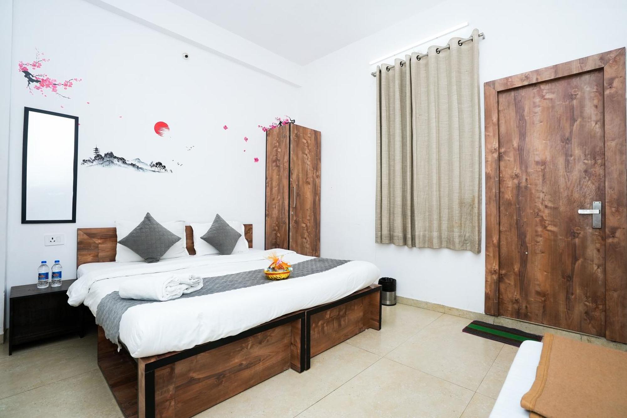 Hotel Antra By Ashoka Group *