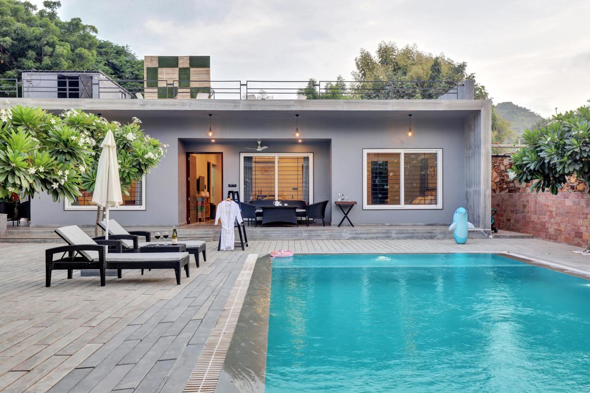 Elivaas Radhyam Luxe 2bhk With Pvt Pool Villa *