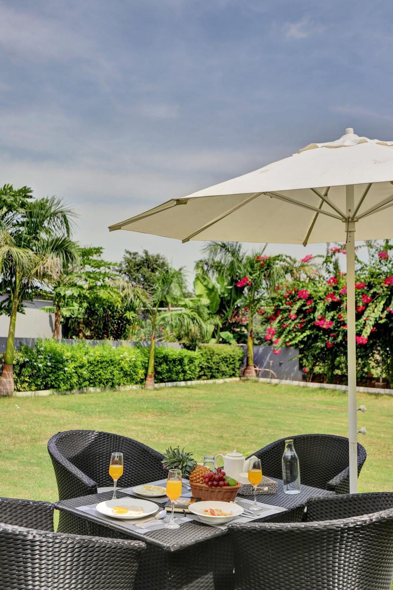 Elivaas Radhyam Luxe 2bhk With Pvt Pool * Udaipur