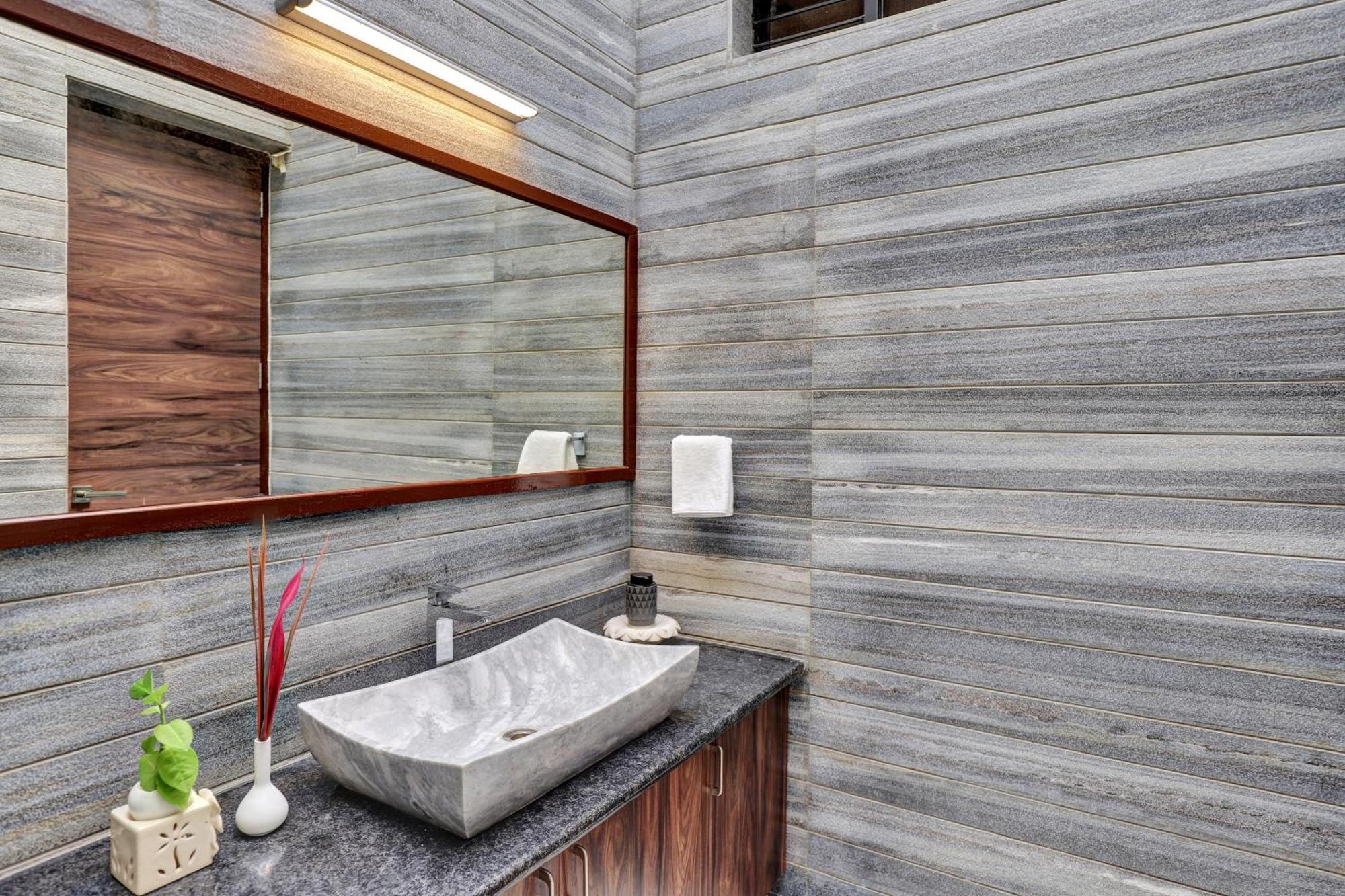 Elivaas Radhyam Luxe 2bhk With Pvt Pool Villa *