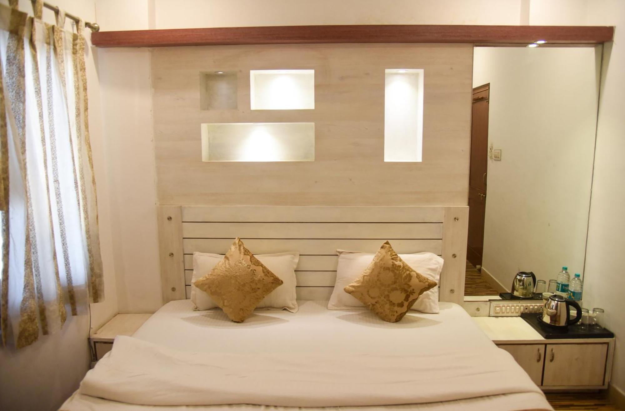 Sajjan Bed & Breakfast 3*