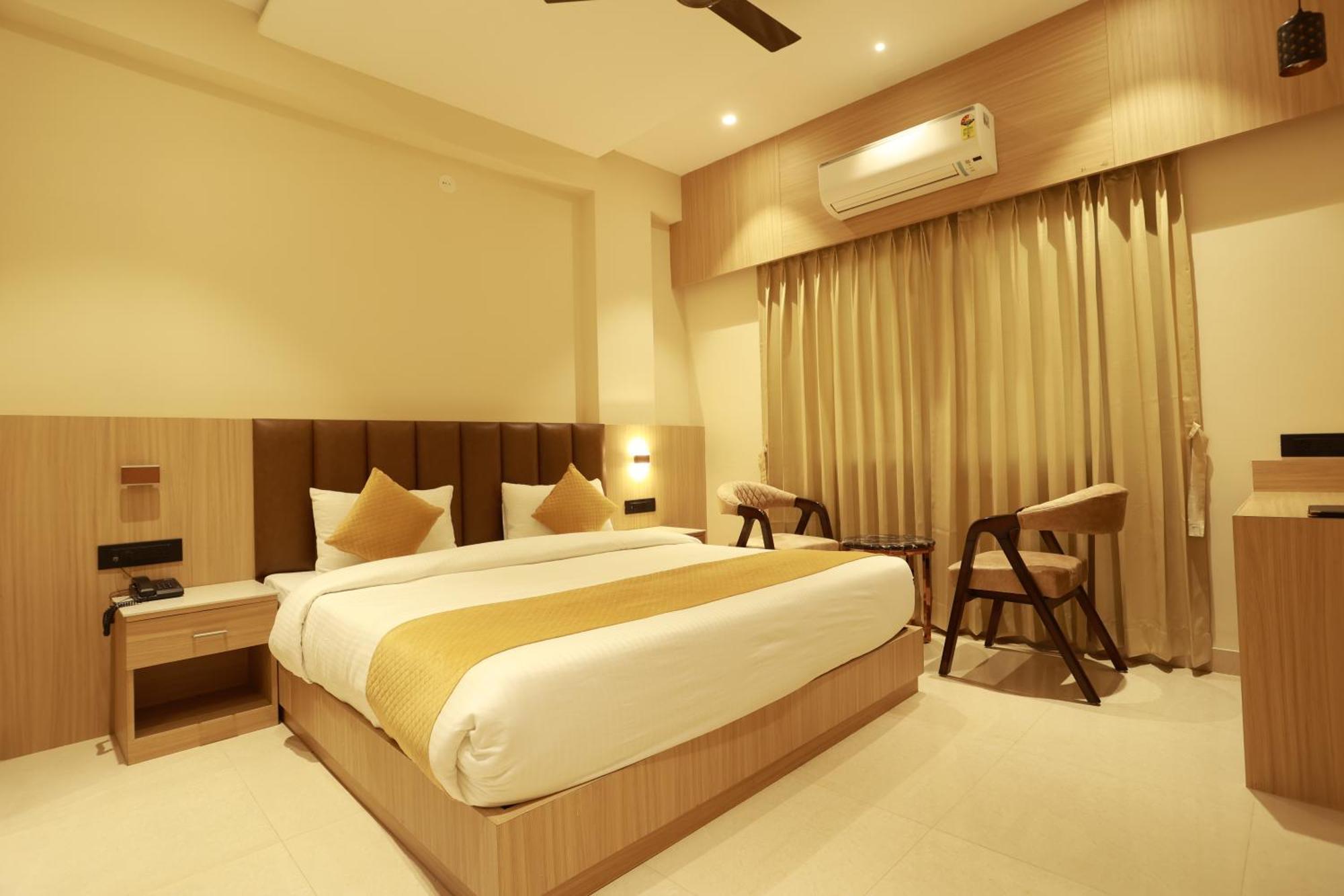 Taviral Regency Hotel 4*
