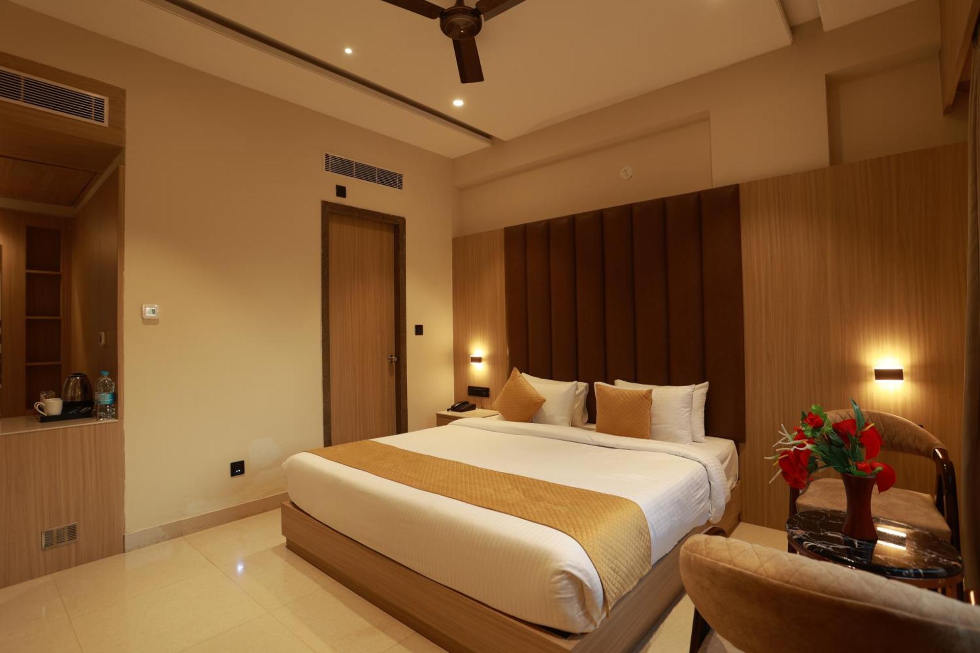 Hotel Taviral Regency Udaipur