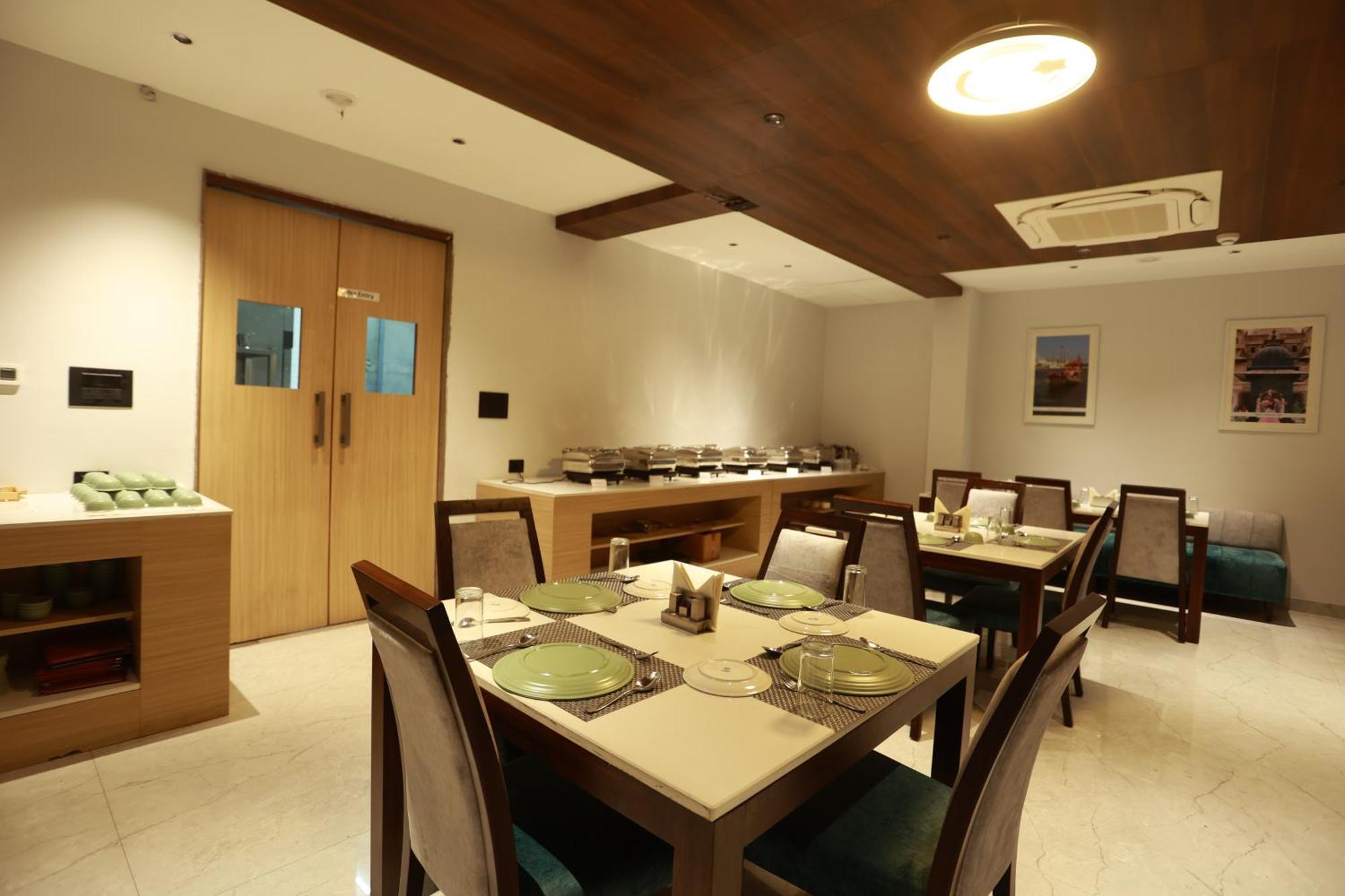 Hotel Taviral Regency Udaipur