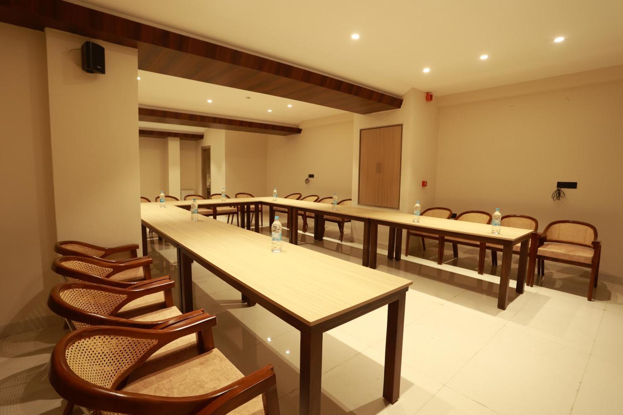 Taviral Regency Hotel