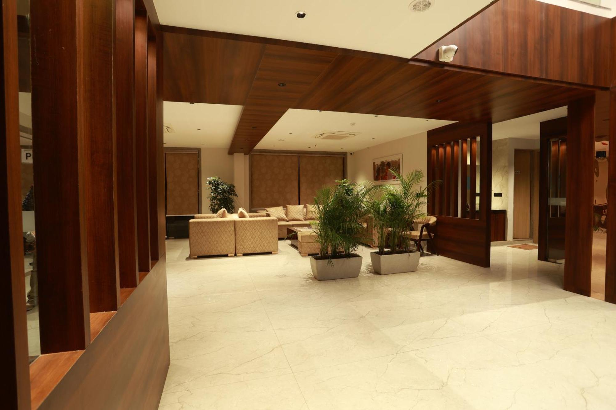 Taviral Regency Hotel 4*