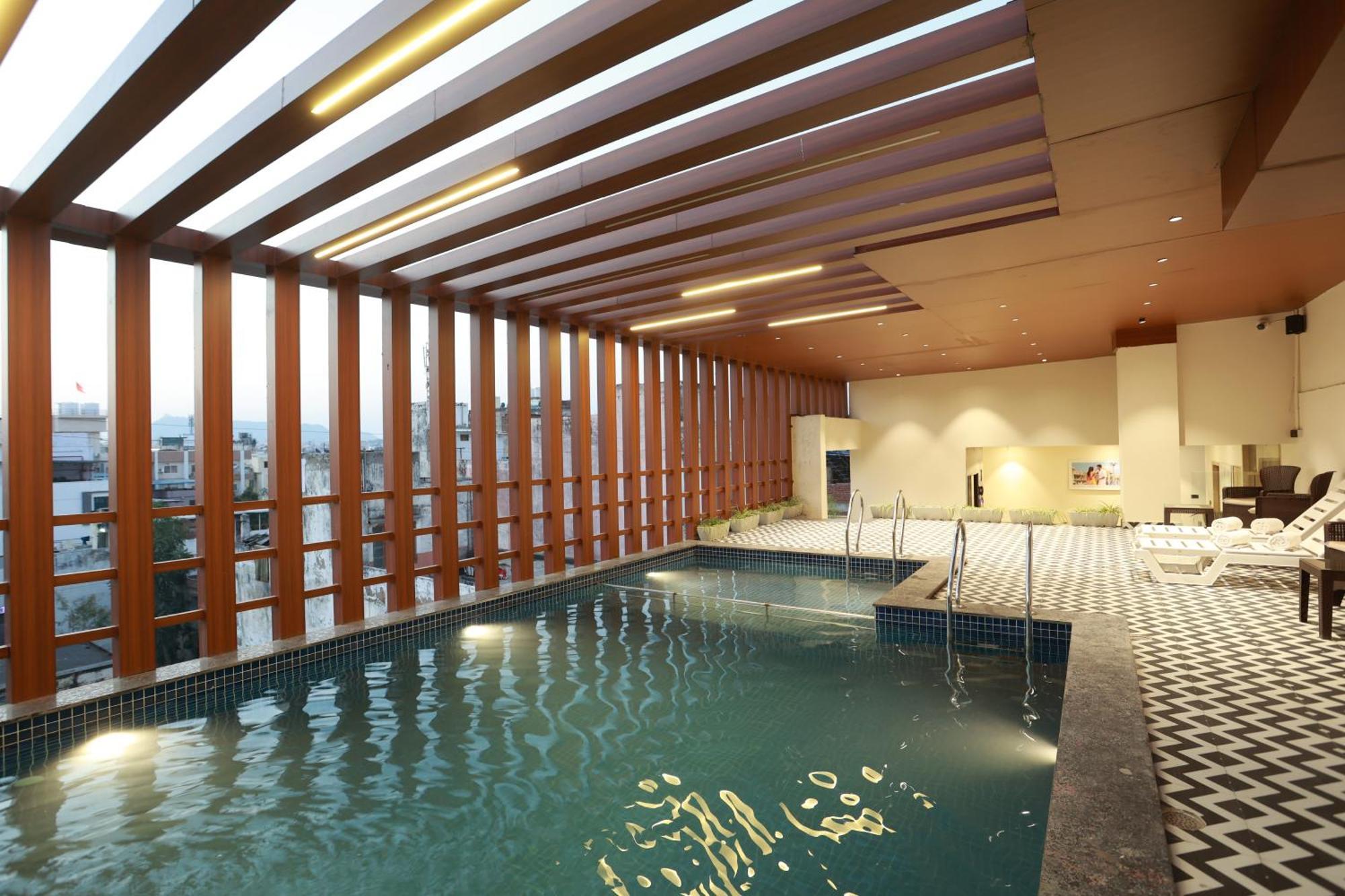 Hotel Taviral Regency 4*